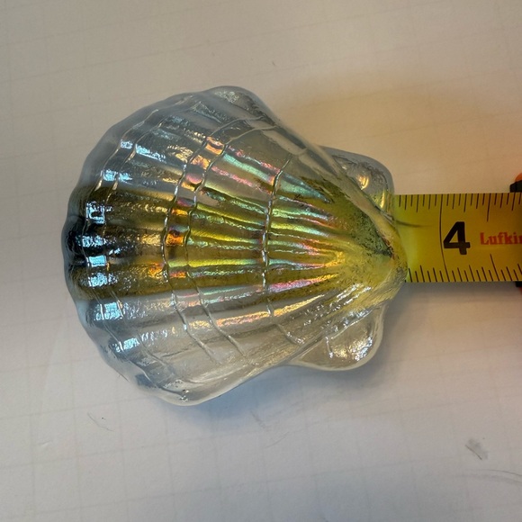 Iridescent and Clear  Glass Seashell Sculpture Art - Picture 6 of 7
